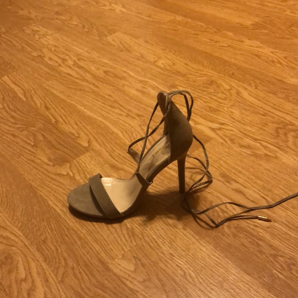 Beige Lace up heels - Picture 3 of 4